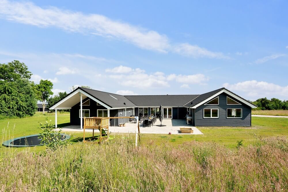 Dette lekre huset med svømmebasseng, nr. 480, med plass til 24 personer, ligger i Østjylland
