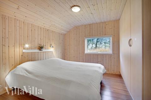 Et av de 5 soverommene i luksushus nr. 236 i Nordjylland.