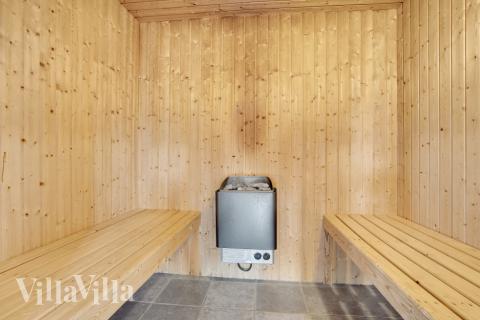 Nyt varmen i badstuen i luksushus nr. 194 til 20 personer