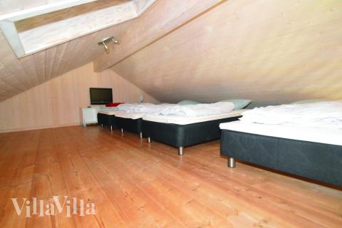 Noen av de 20 soveplassene i luksushus nr. 194 finnes på hems