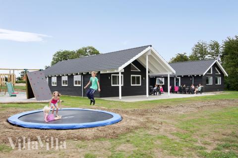 Luksussommerhus på halvøya Kegnæs på Sydals med basseng, mange aktivitetsmuligheter og plass til 20 personer\r\n