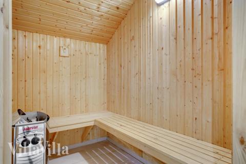 Nyt varmen i badstuen i luksushus nr. 264 til 14 personer