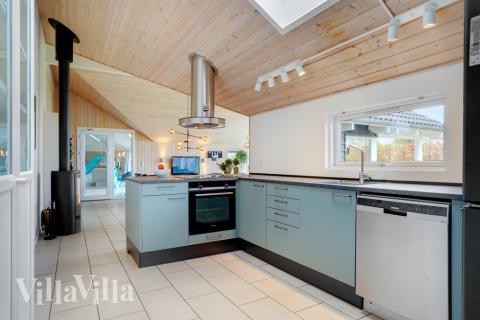 Kjøkkenet i luksushus nr. 264 er godt innrettet.