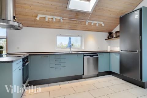 På luksushusets kjøkken finner dere alt dere trenger for å lage mat til 14 personer.