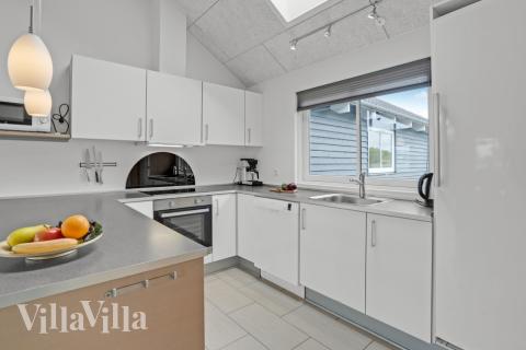 Kjøkkenet i luksushus nr. 271 er fullt utstyrt så dere lett kan lage mat til 14 personer.