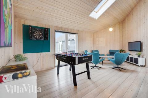 Aktivitetsrom i luksushus nr. 234 med 7 soverom og plass til 18 personer.