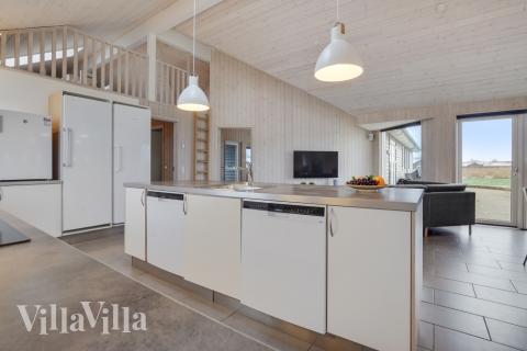 Kjøkkenet i luksushus nr. 234 er godt innrettet.