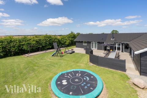 Flott feriehus nr. 246, med god plass til opptil 16 personer