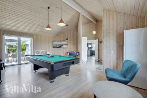 Aktivitetsrom i luksushus nr. 246 med 6 soverom og plass til 16 personer.