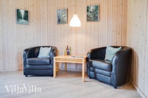 Luksushus nr. 241 til 16 personer tilbyr et stort aktivitetsrom med bl.a. biljard og dart