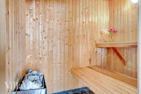 Nyt varmen i badstuen i luksushus nr. 260 til 16 personer