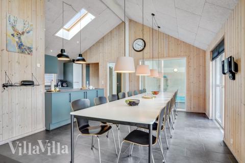 Oppholdsrom med plass til 16 i luksushus nr. 260.