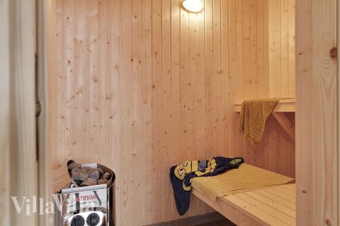 Nyt varmen i badstuen i luksushus nr. 255 til 18 personer