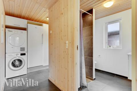 Det romslige inngangspartiet til luksushus nr. 280 i Sydjylland