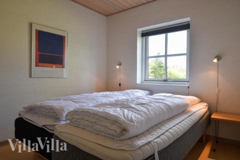 Et av de 10 soverommene i luksushus nr. 146 i Vestjylland.