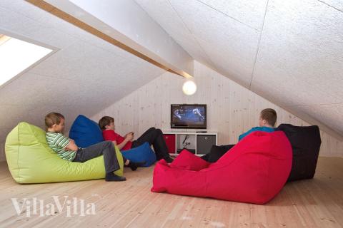 Noen av de 24 soveplassene i luksushus nr. 283 finnes på hems