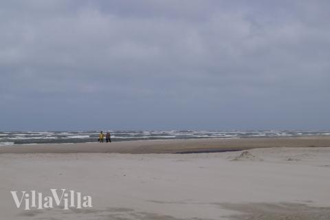 Den flotte stranden nær luksushus nr. 283 ved Vestjylland.