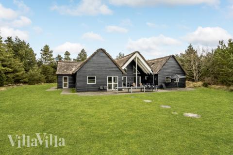 Luksushus nr. 189 har en deilig terrasse med gode hagemøbler til 24 personer.