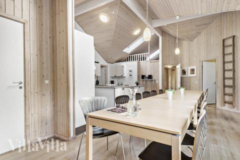 Oppholdsrom med plass til 22 i luksushus nr. 197.