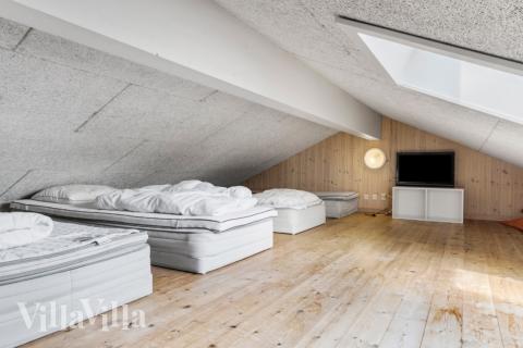 Noen av de 18 soveplassene i luksushus nr. 294 finnes på hems