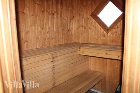 Nyt varmen i badstuen i luksushus nr. 127 til 12 personer