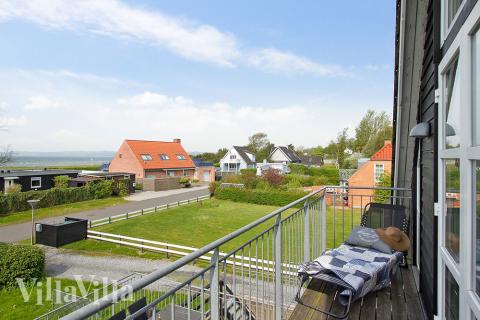 Hus nr. 148 med basseng og plass til 24 personer ligger i Østjylland.