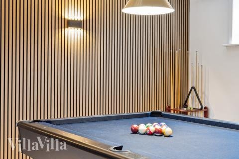 Luksushus nr. 148 til 24 personer tilbyr et stort aktivitetsrom med bl.a. biljard og dart