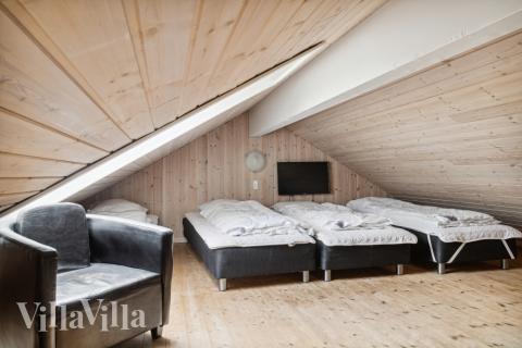 Noen av de 24 soveplassene i luksushus nr. 202 finnes på hems