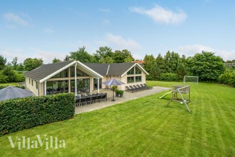 Flott feriehus nr. 276, med god plass til opptil 18 personer