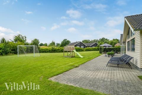 Stor terrasse i luksushus nr. 276 i Nordsjælland.