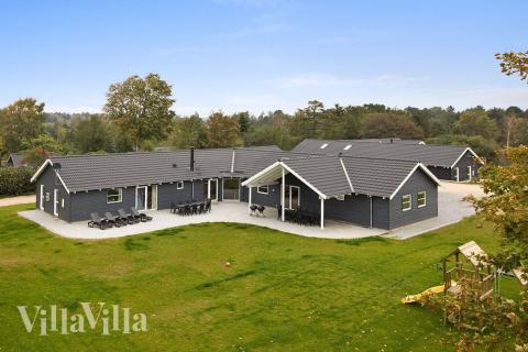 Velkommen til dette fantastiske luksusferiehuset i nærheten av de flotte og barnevennlige strendene ved Tisvildeleje\r\n