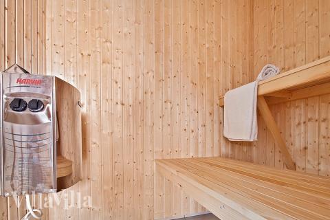 Nyt varmen i badstuen i luksushus nr. 279 til 16 personer