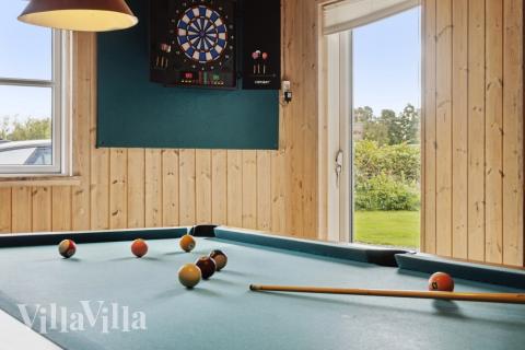 Luksushus nr. 208 til 24 personer tilbyr et stort aktivitetsrom med bl.a. biljard og dart