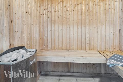 Nyt varmen i badstuen i luksushus nr. 208 til 24 personer