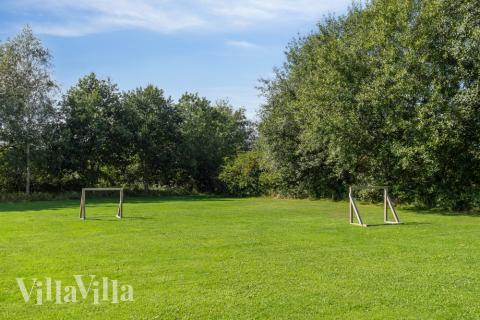 I tillegg til alle aktivitetsmulighetene i husets bassengavdeling, tilbyr også luksushus nr. 177 mengder av utendørsaktiviteter