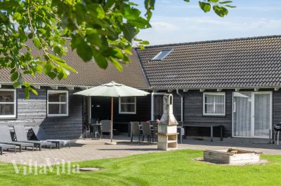 Luksushus nr. 177 har en deilig terrasse med gode hagemøbler til 24 personer.