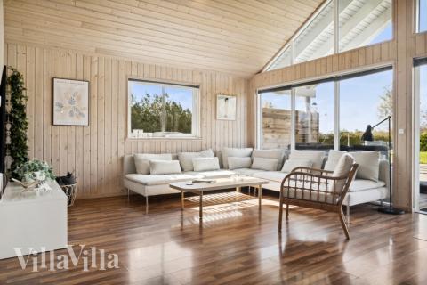 Sofakroken i luksushus nr. 282 i Lolland/Falster/Møn.