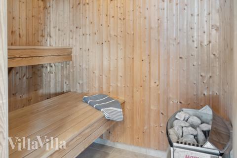 Nyt varmen i badstuen i luksushus nr. 282 til 19 personer