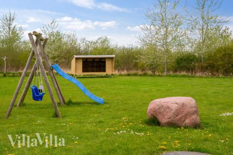 I tillegg til alle aktivitetsmulighetene i husets bassengavdeling, tilbyr også luksushus nr. 285 mengder av utendørsaktiviteter