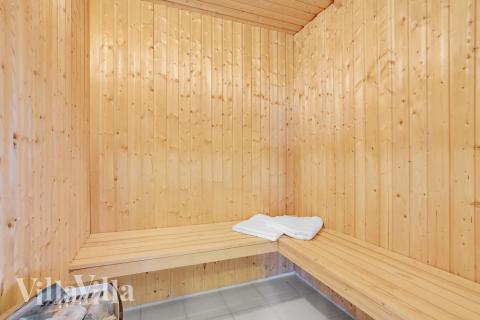 Nyt varmen i badstuen i luksushus nr. 206 til 24 personer