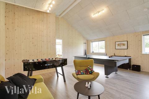Luksushus nr. 307 til 16 personer tilbyr et stort aktivitetsrom med bl.a. biljard og dart