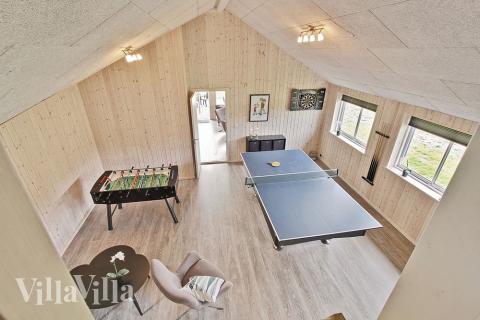 Luksushus nr. 308 til 18 personer tilbyr et stort aktivitetsrom med bl.a. biljard og dart