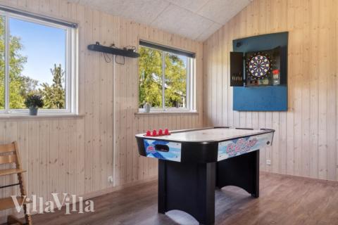 Luksushus nr. 314 til 20 personer tilbyr et stort aktivitetsrom med bl.a. biljard og dart