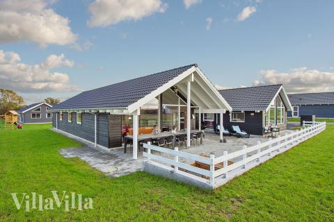 Flott feriehus nr. 317, med god plass til opptil 14 personer