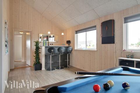 Aktivitetsrom i luksushus nr. 322 med 7 soverom og plass til 18 personer.