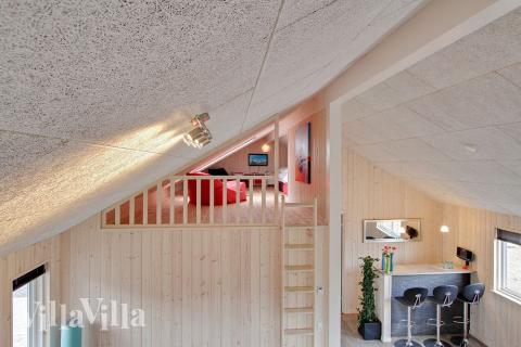 Noen av de 18 soveplassene i luksushus nr. 322 finnes på hems