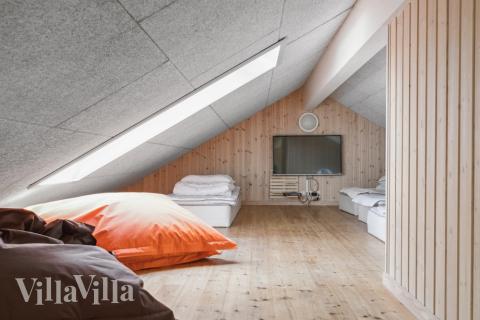 Noen av de 18 soveplassene i luksushus nr. 324 finnes på hems