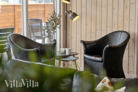 Sofakroken i luksushus nr. 324 i Fyn og øyer.