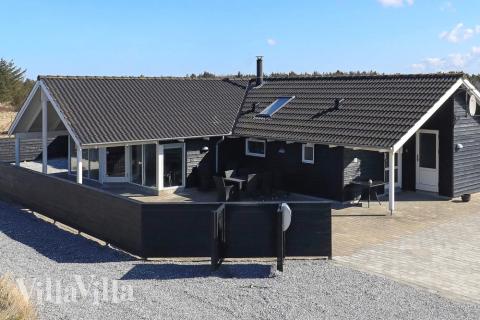 Dette lekre huset med spa, nr. 326, med plass til 12 personer, ligger i Nordjylland