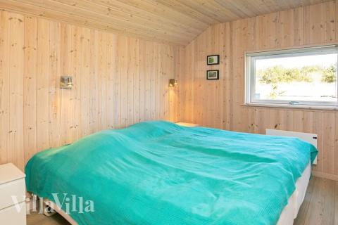 Et av de 4 soverommene i luksushus nr. 326 i Nordjylland.